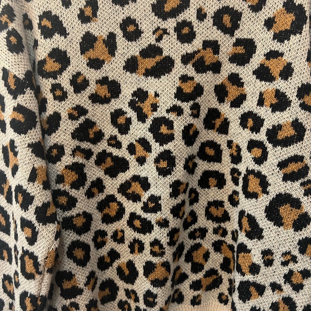 Knox Rose leopard print sweater!!!😍😍 - Picture 3 of 3